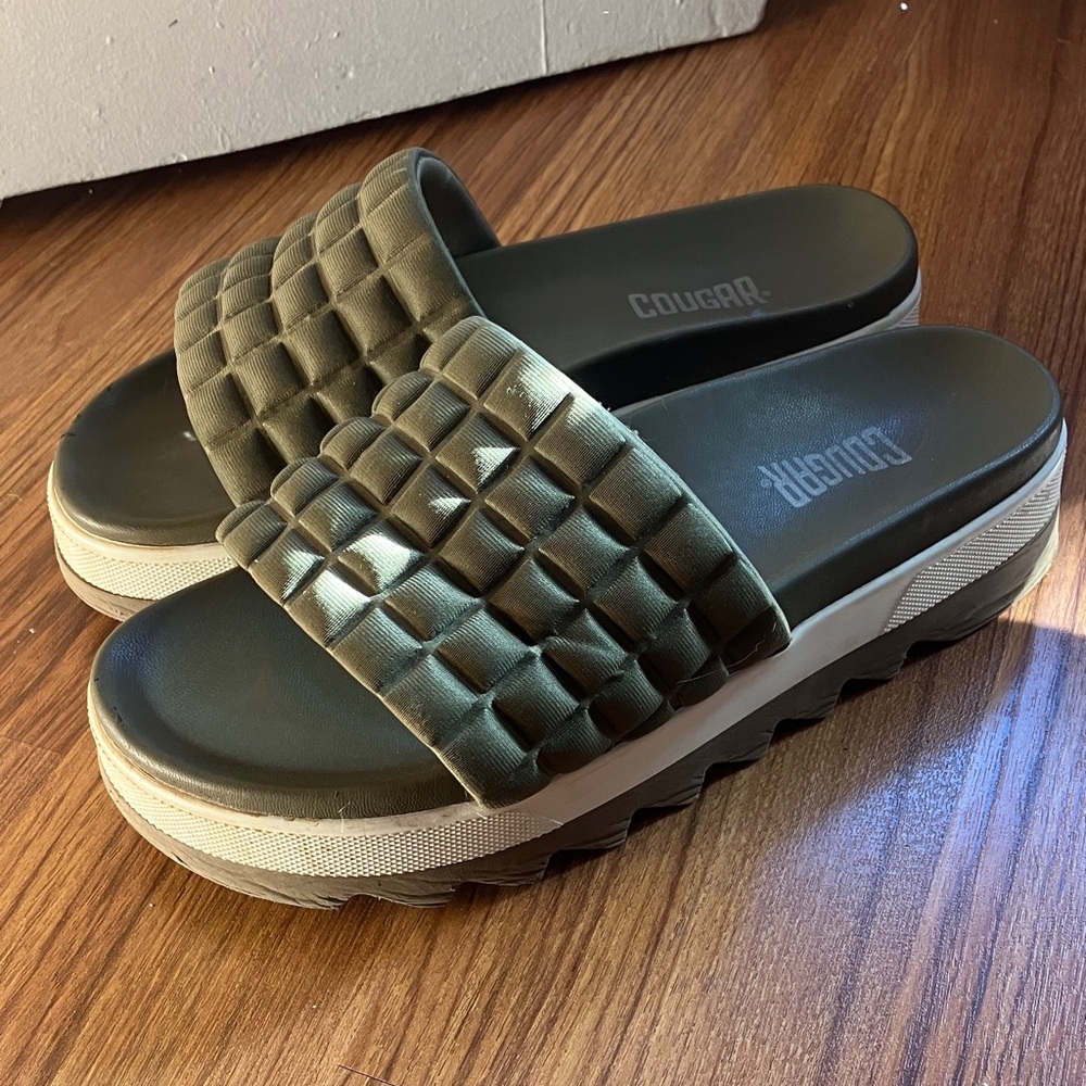 Cougar Women's Perla Olive Green Platform Quilter Sandal